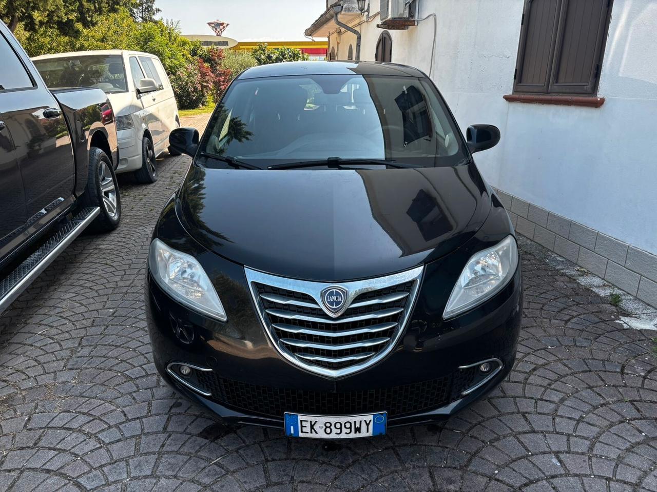 Lancia Ypsilon 1.2 69 CV 5 porte GPL Ecochic Silver IDONEA PER NEOPATENTATI PERMUTABILE