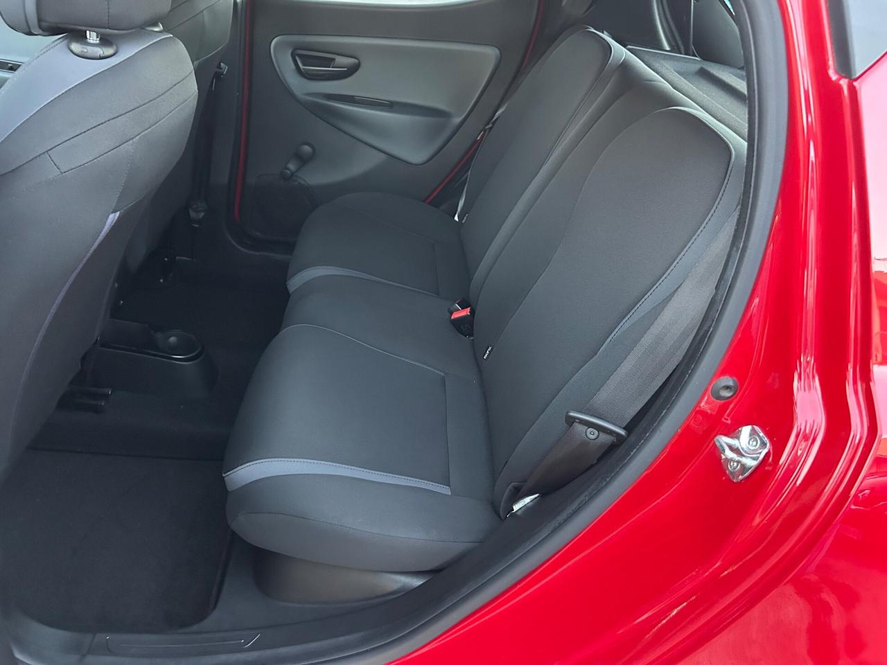 Lancia Ypsilon 1.2 benzina 69 cv 2016 54.000 km