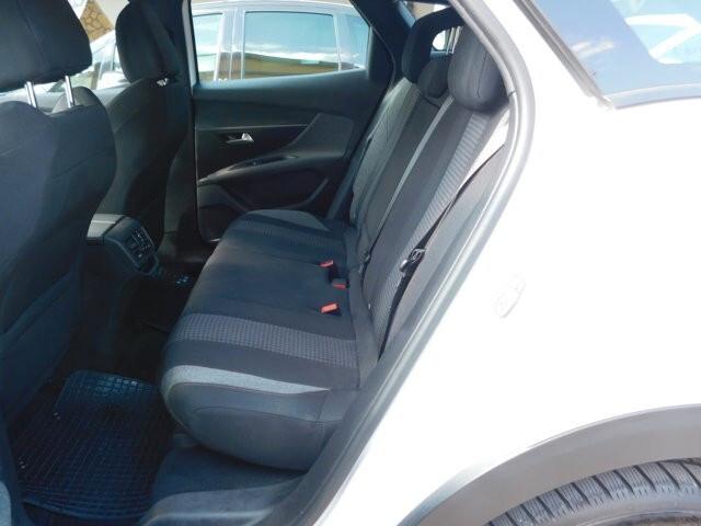 Peugeot 3008 BlueHDi 130 S&S Allure Pack