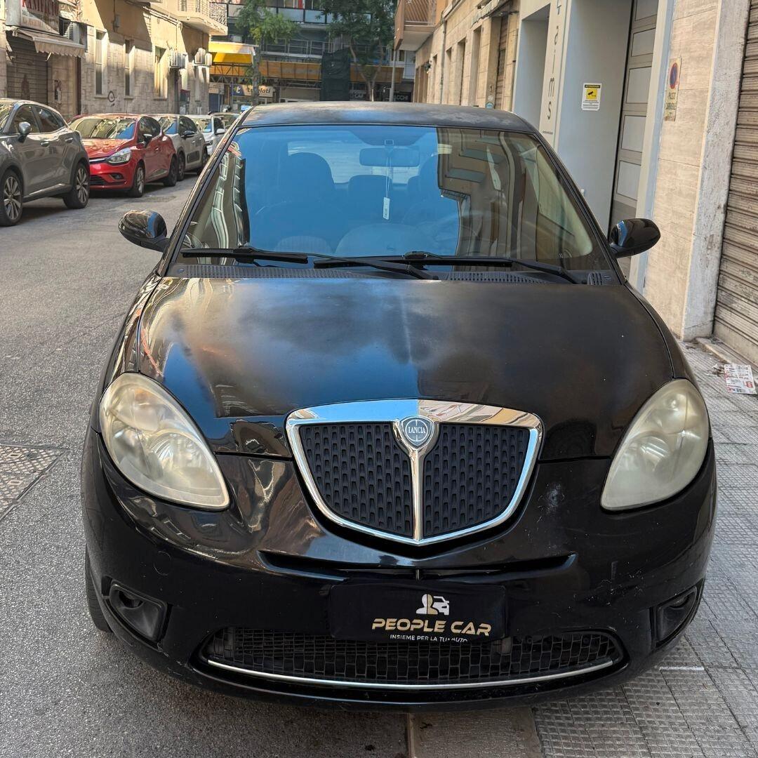 Lancia Ypsilon 1.3 MJT - 75 CV