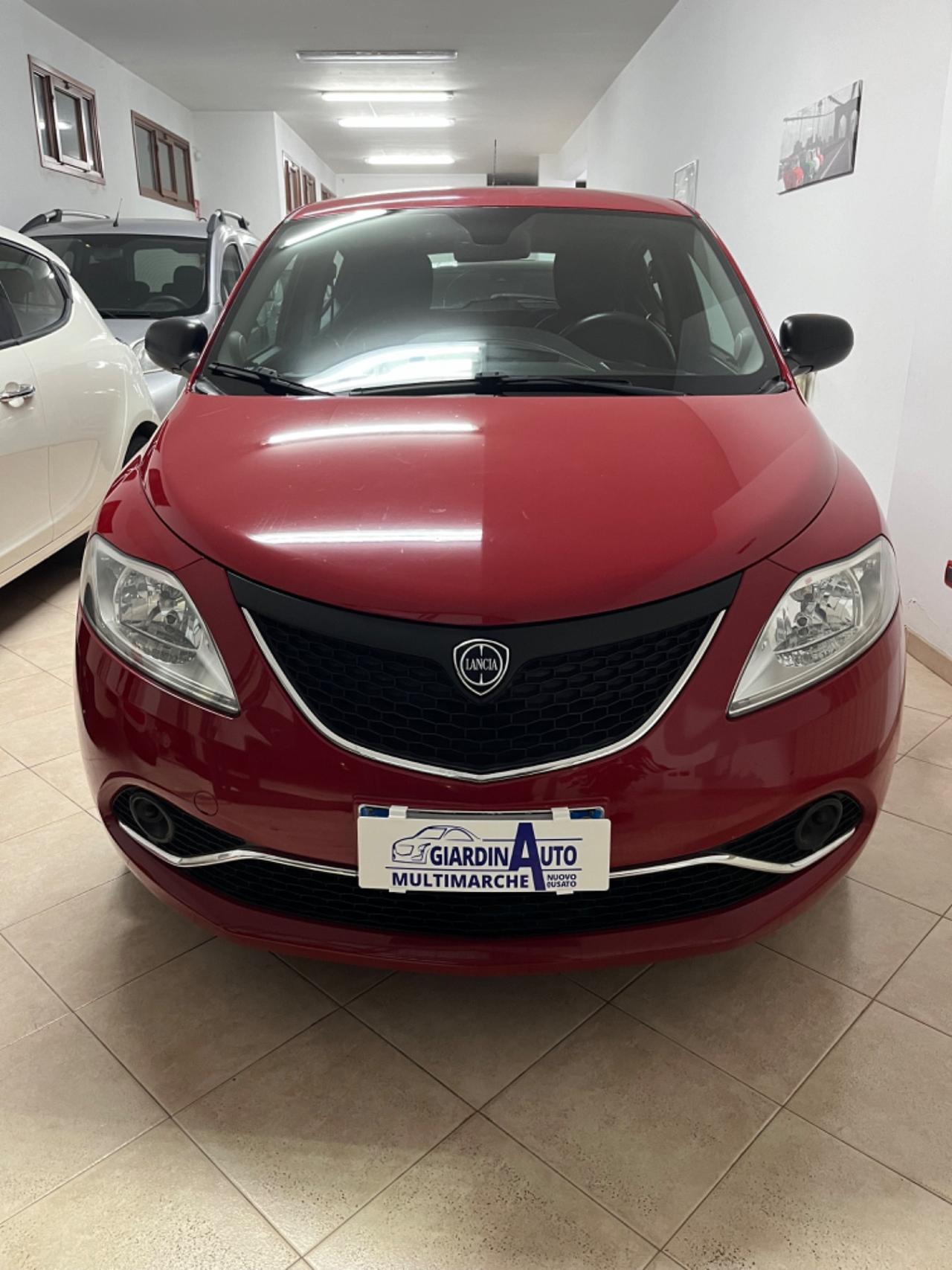 Lancia Ypsilon 1.3 MJT 16V 95 CV 5 porte