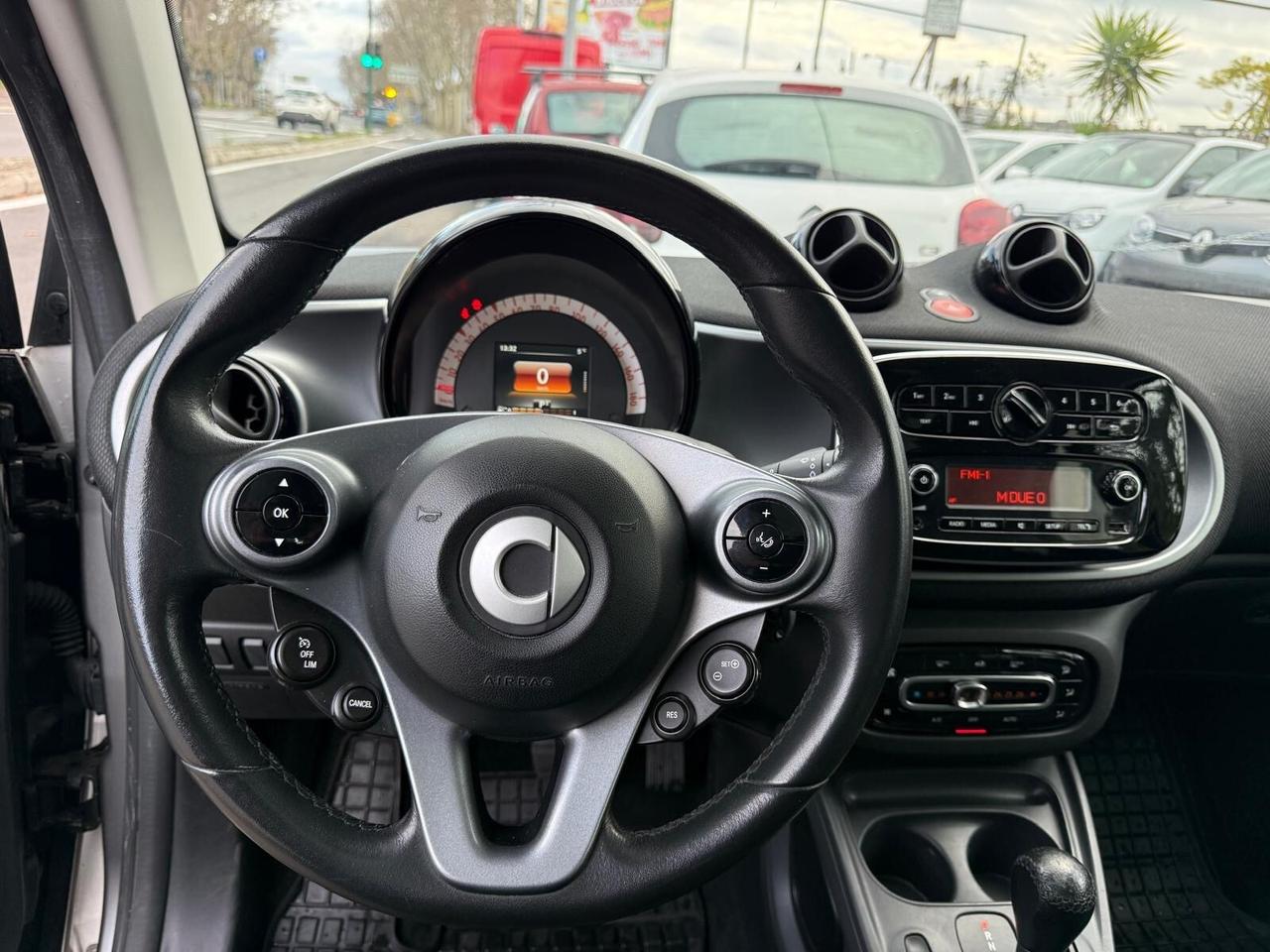 Smart ForTwo 1.0 71cv Coupe Clima cambio Auto Full led tetto panoramico