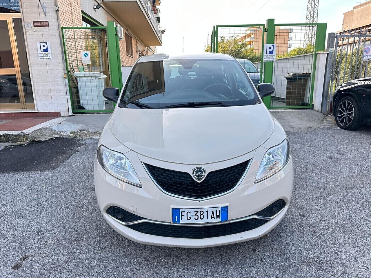 Lancia Ypsilon 1.2 69 CV 5 porte GPL Ecochic Gold