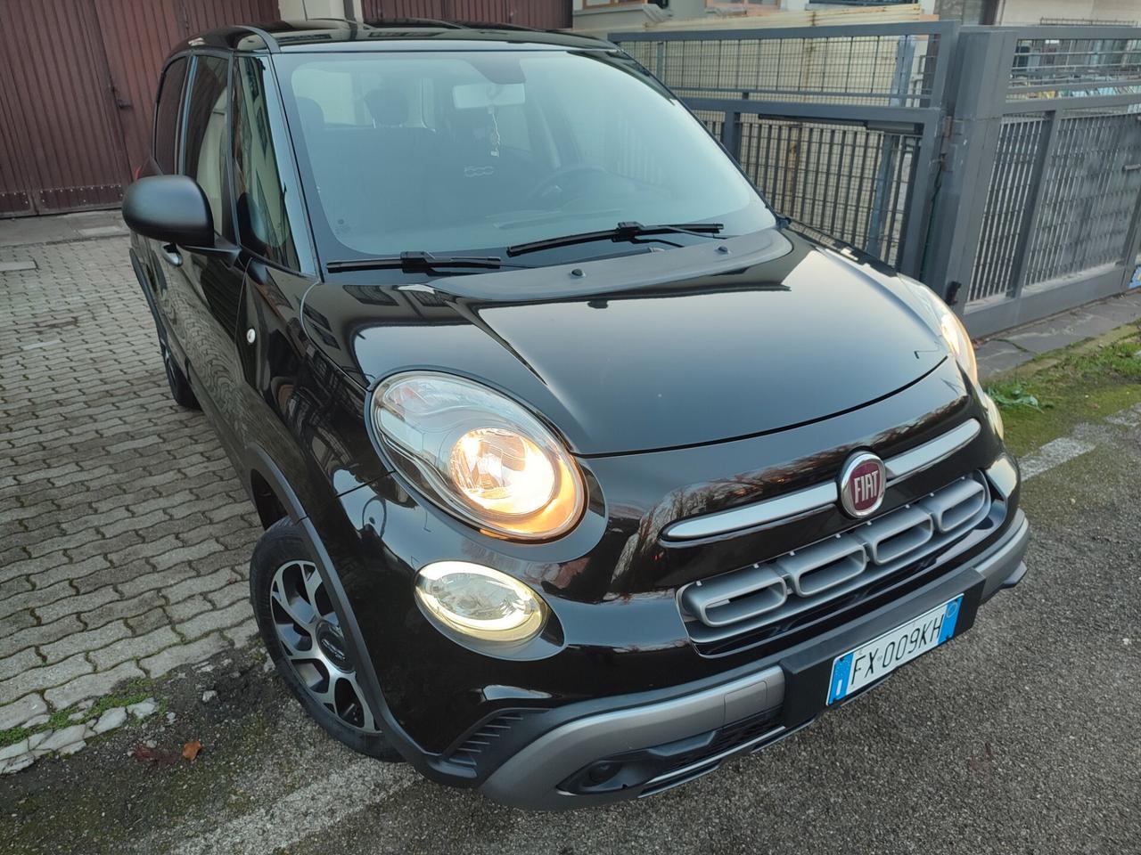 FIAT 500L CROSS DEL 2019 1.4BENZINA EURO6D POCHI KM