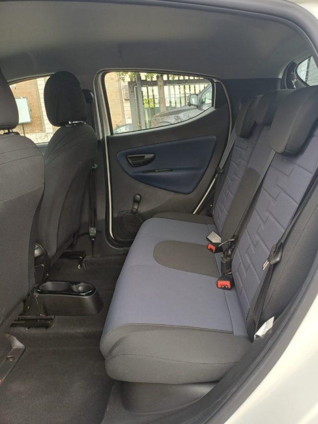 LANCIA Ypsilon 1000 HYBRID PLATINO 70CV CAM CARPLAY CERCHI ITALIA