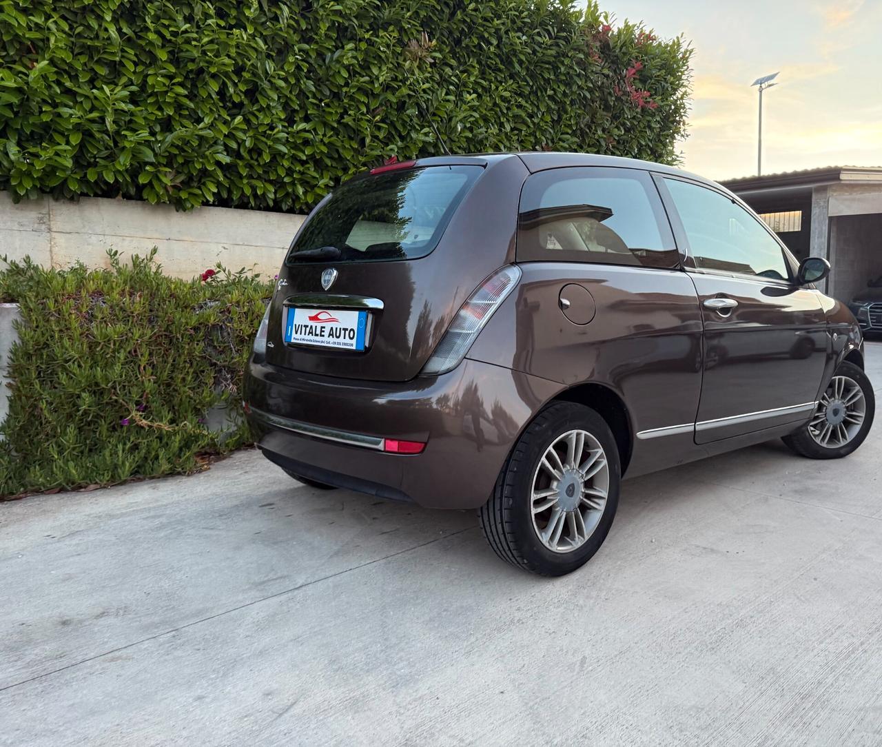 Lancia Ypsilon 1.3 MJT 75 cv New Oro Plus