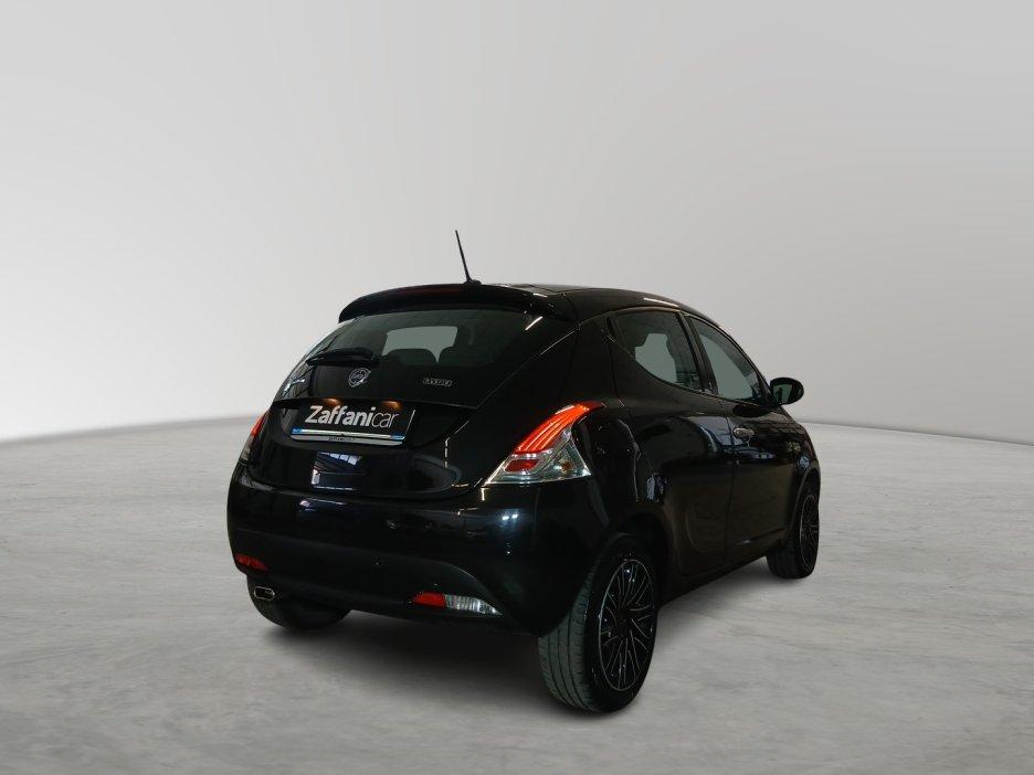 LANCIA Ypsilon 3ª serie - Ypsilon 1.0 FireFly 5 porte S&S Hybrid Gold