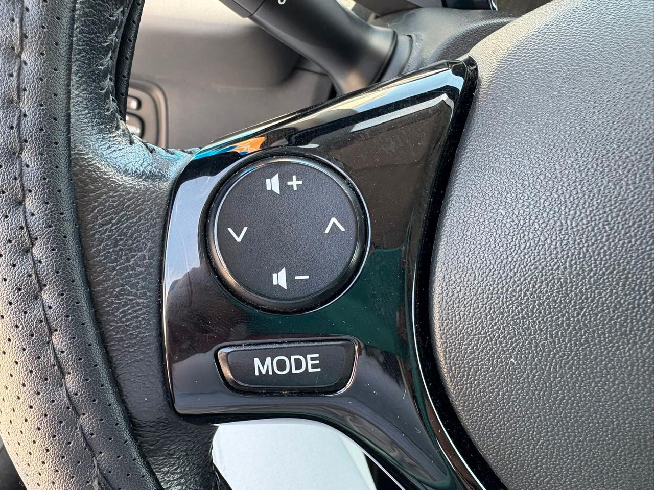 Toyota Aygo Connect 1.0 VVT-i 72 CV 5 porte x-play