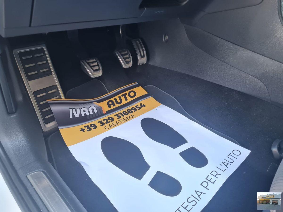 VOLKSWAGEN Golf R-Line-Euro 6B-Neopatentati