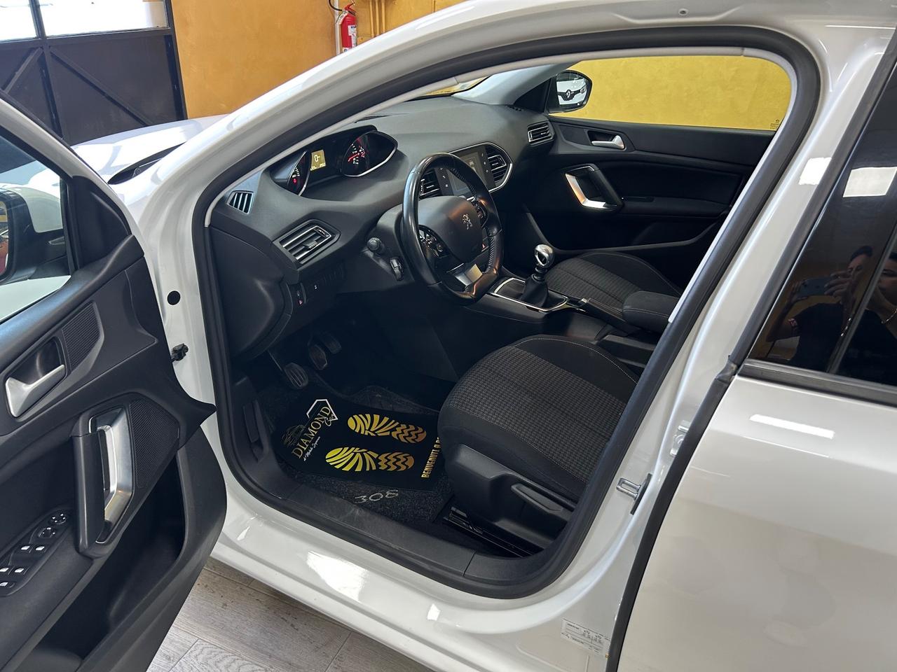 PEUGEOT 308 SW 1.5 Hdi “NAV/CRUIS/LED/17”-2019