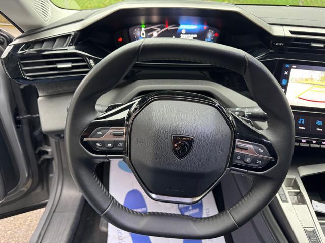 PEUGEOT 408 PureTech 130CV EAT8 Allure NAVI+RETR.