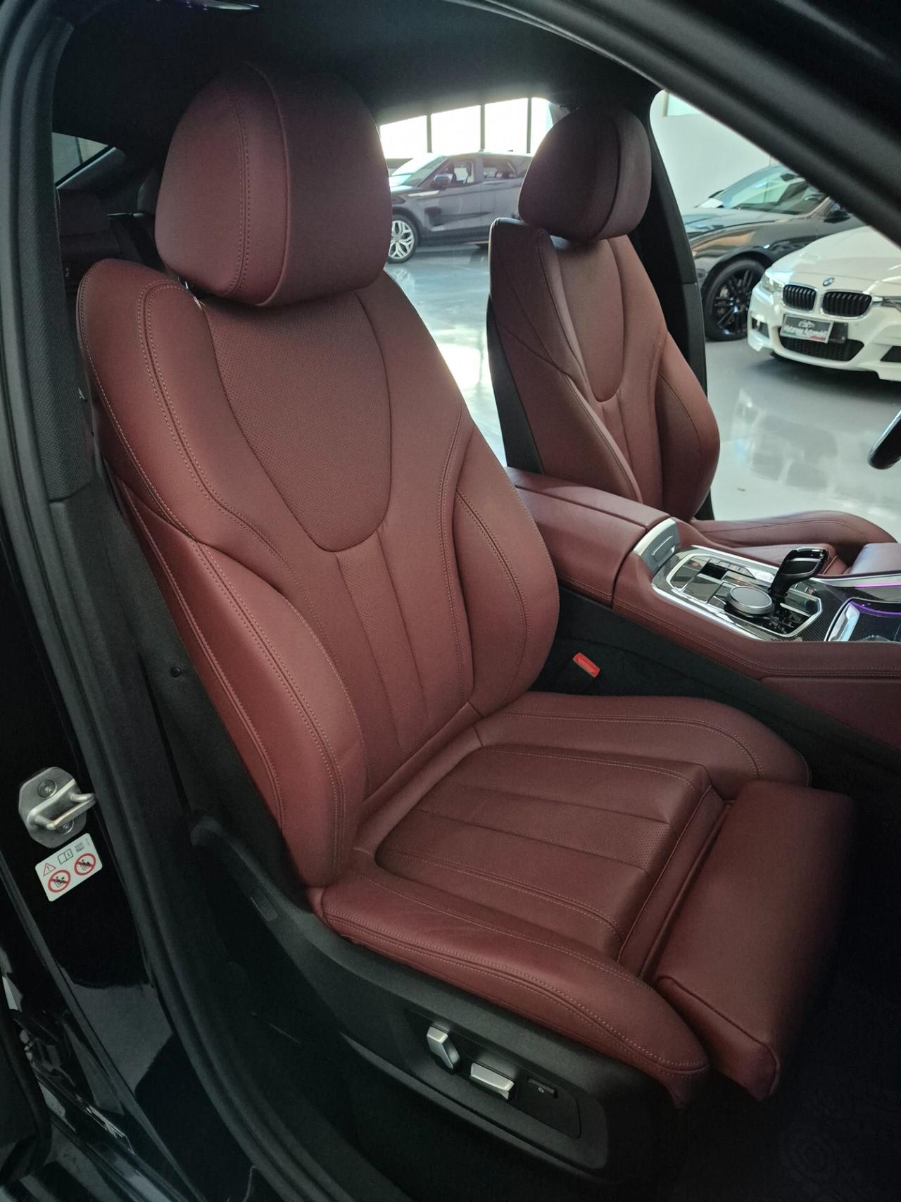 BMW X6 M M50i V8 Bi-Turbo 530cv Ufficial IvaEspostaCompresa