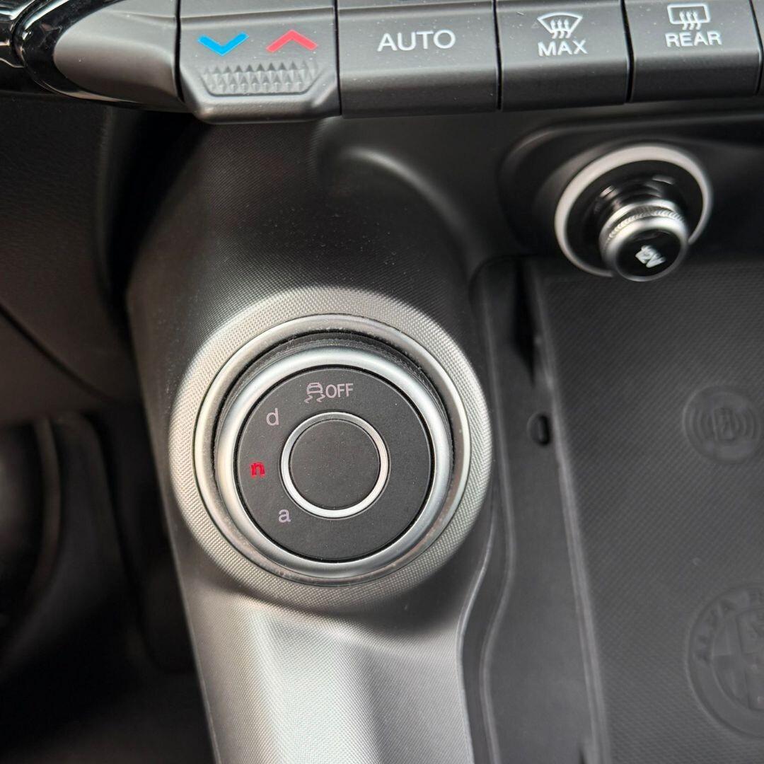 Alfa Romeo Tonale 1.6 diesel 130 CV TCT6 Ti