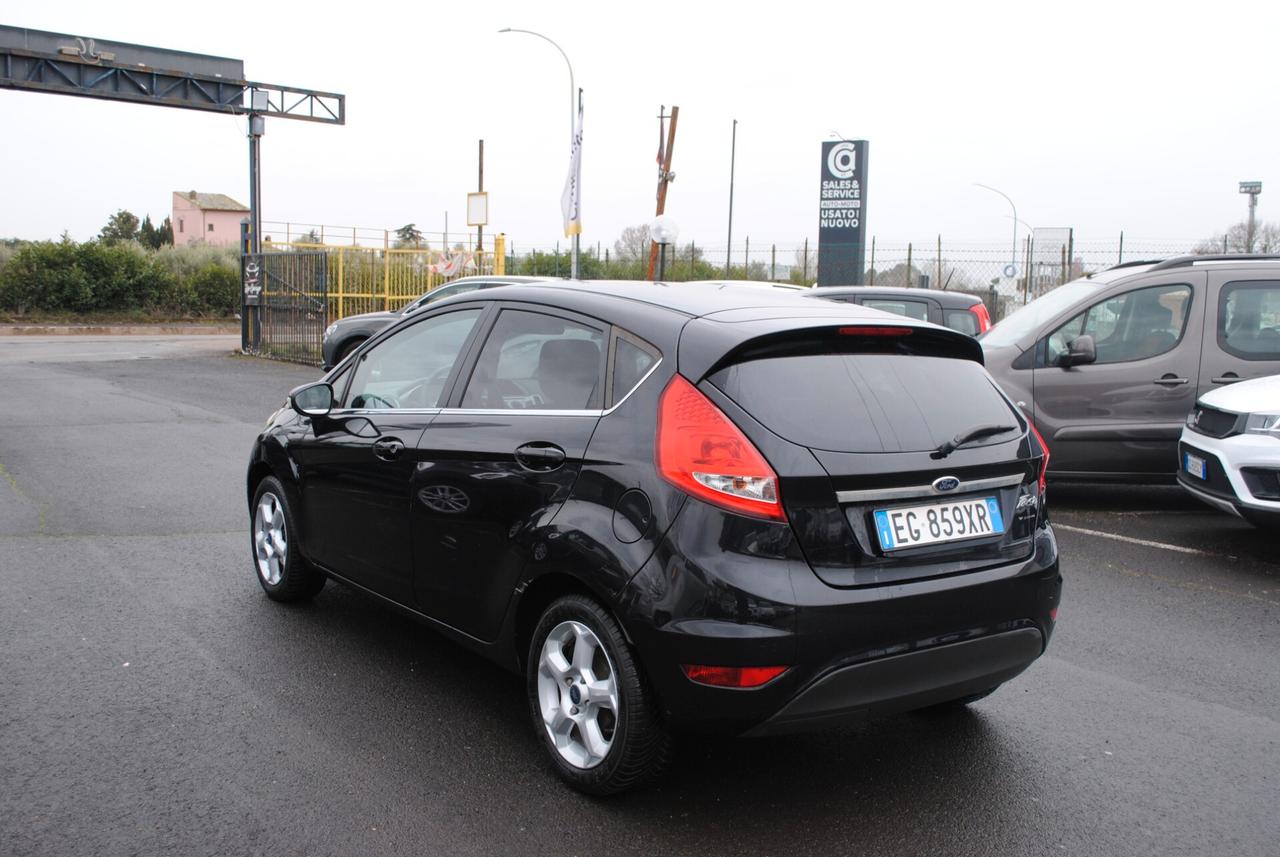 FORD FIESTA 1.2 82 CV OK NEOPATENTATI