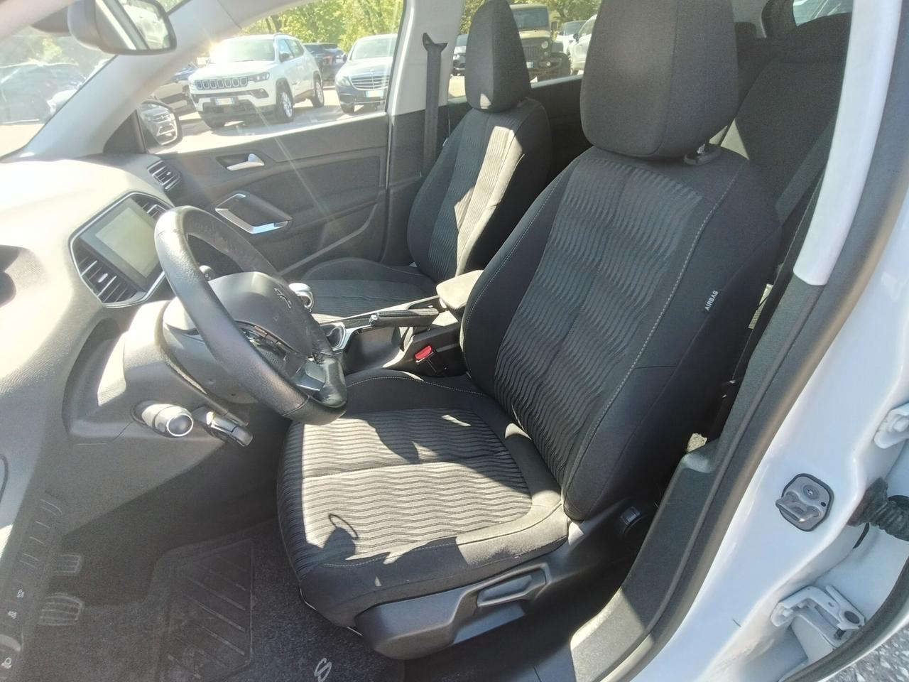 Peugeot 308 BlueHDi 120 S&S Active