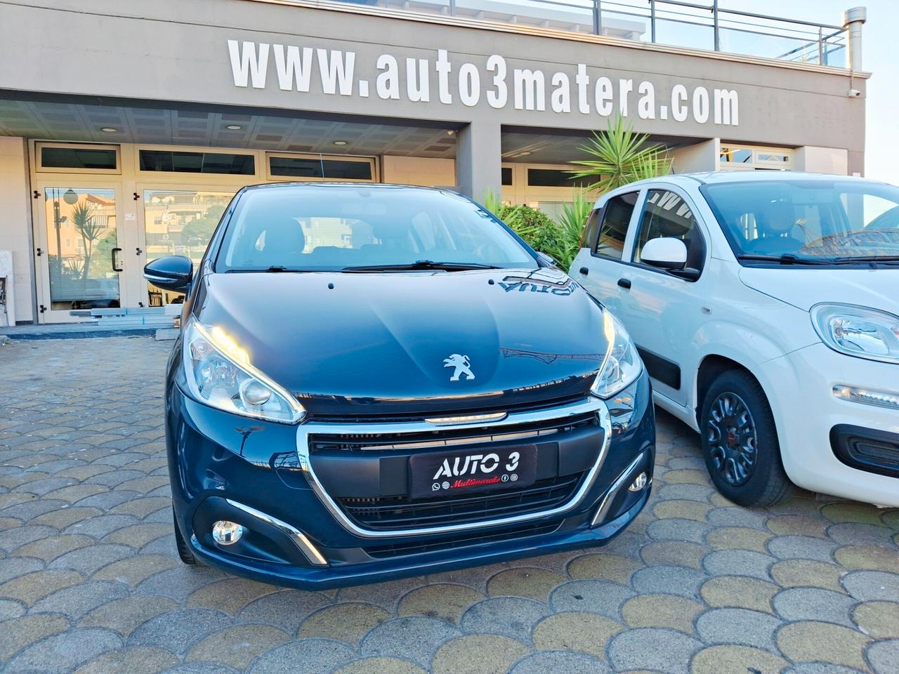 Peugeot 208 BlueHDi 75 5 porte Touch