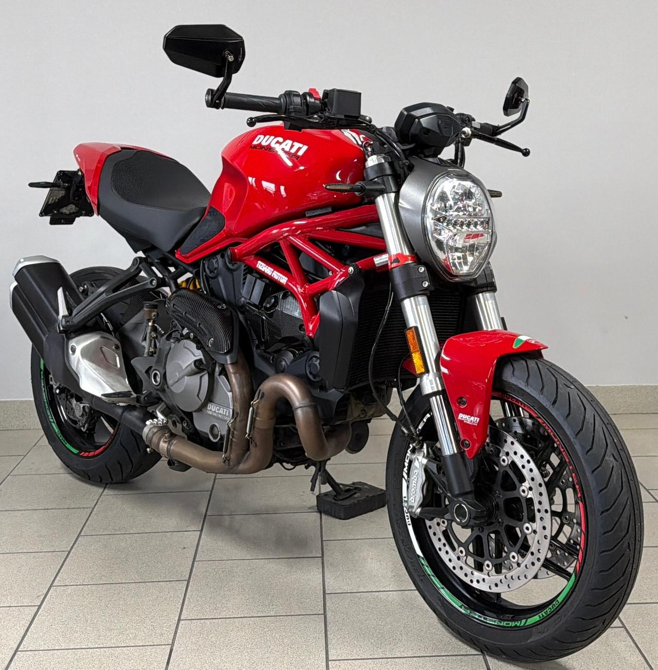 Ducati Monster 821