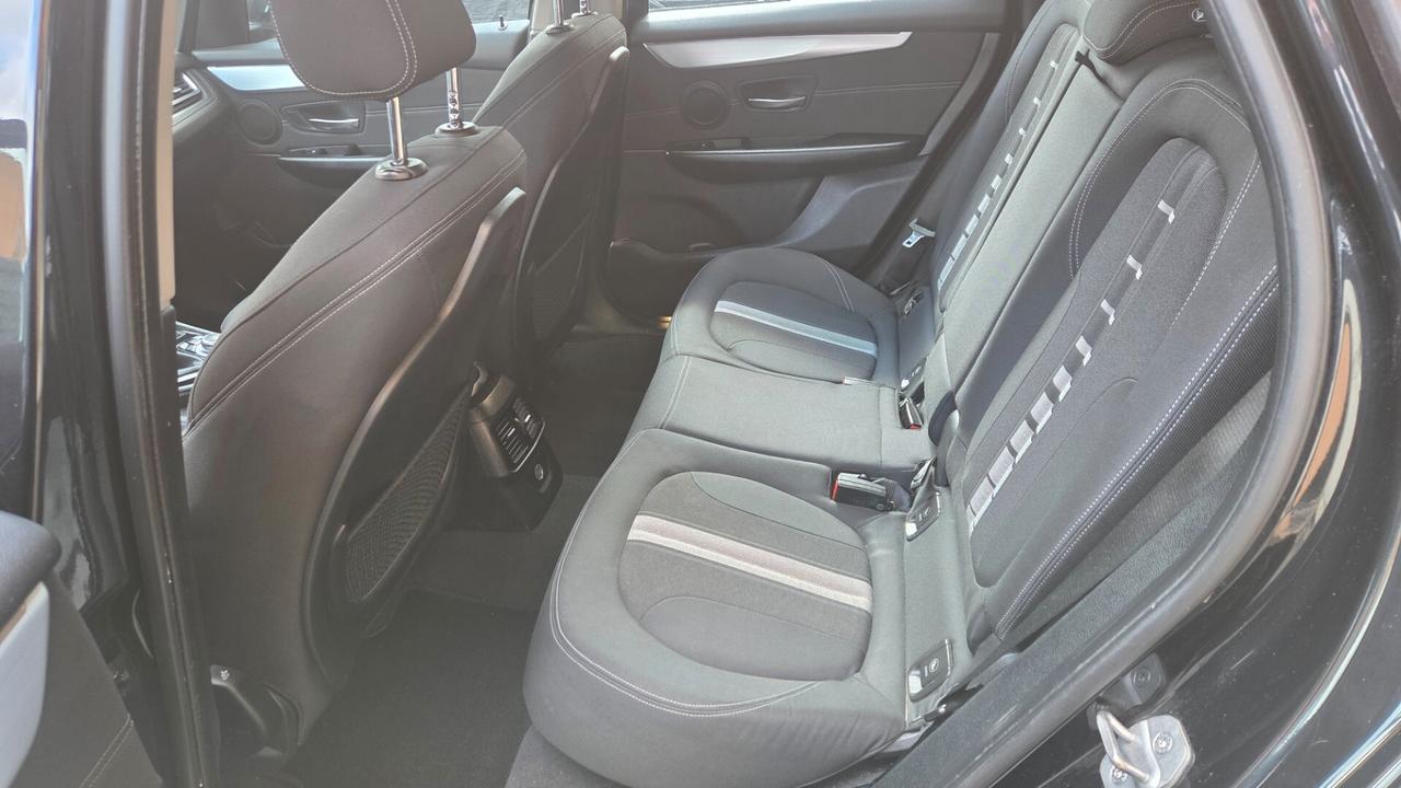 Bmw 2er Active Tourer 218i Luxury