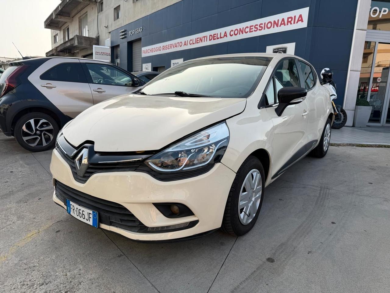 Renault Clio 75CV 5 porte