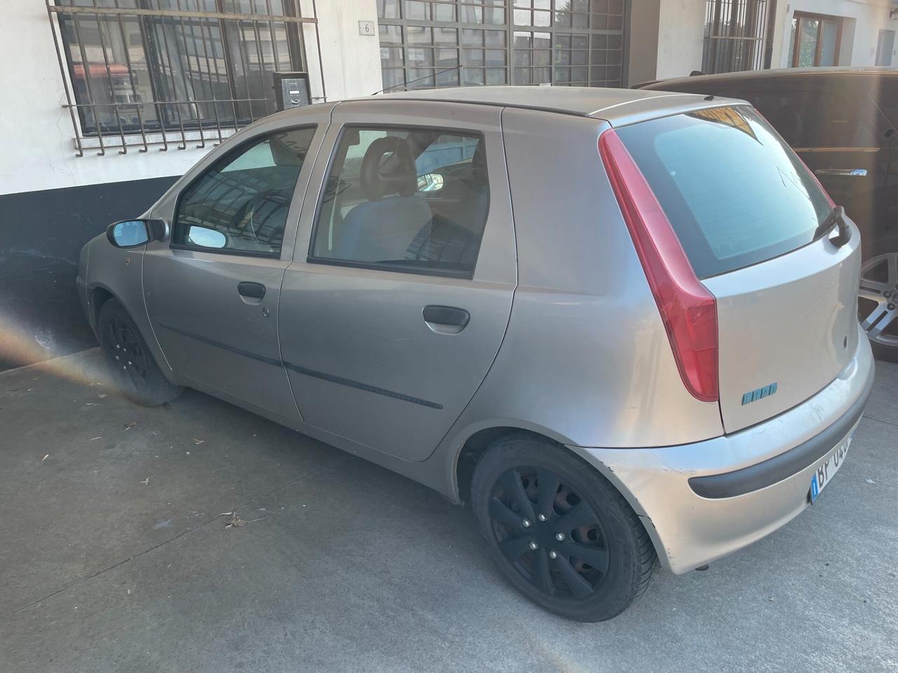 Fiat Punto 1.2i cat 5 porte ELX