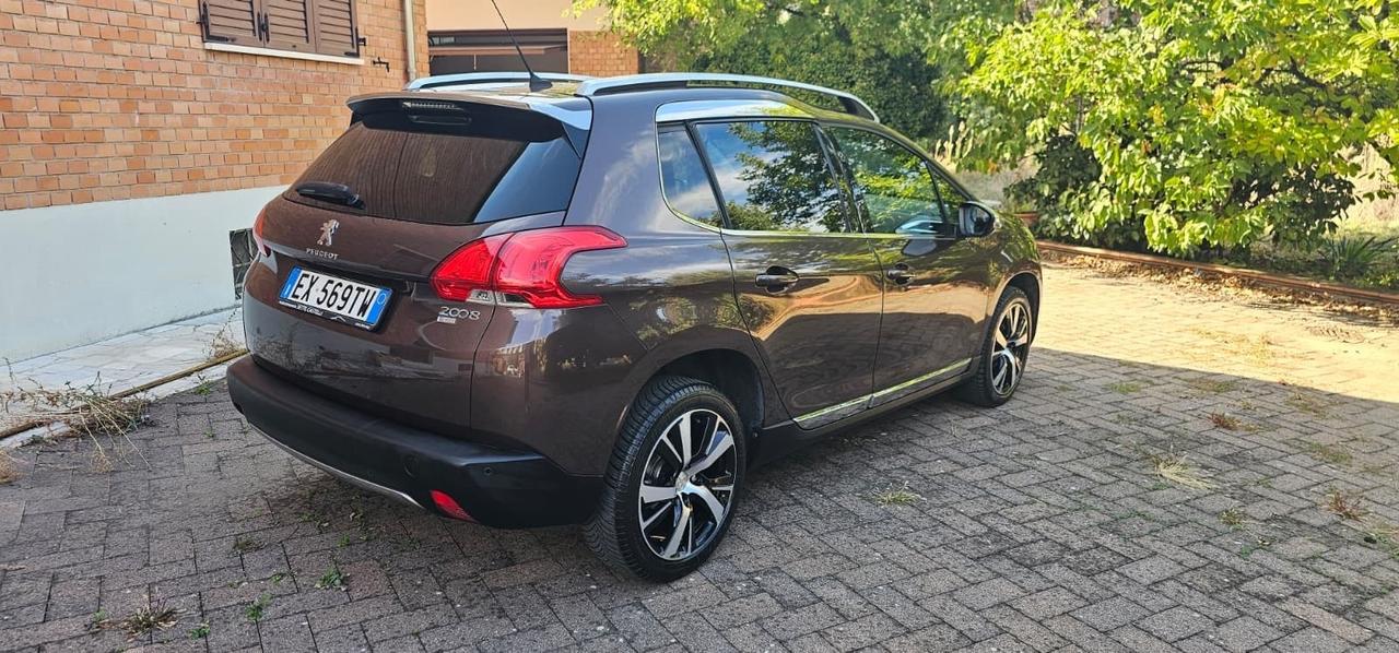 Peugeot 2008 1.6 e-HDi 115 CV Stop&Start Allure