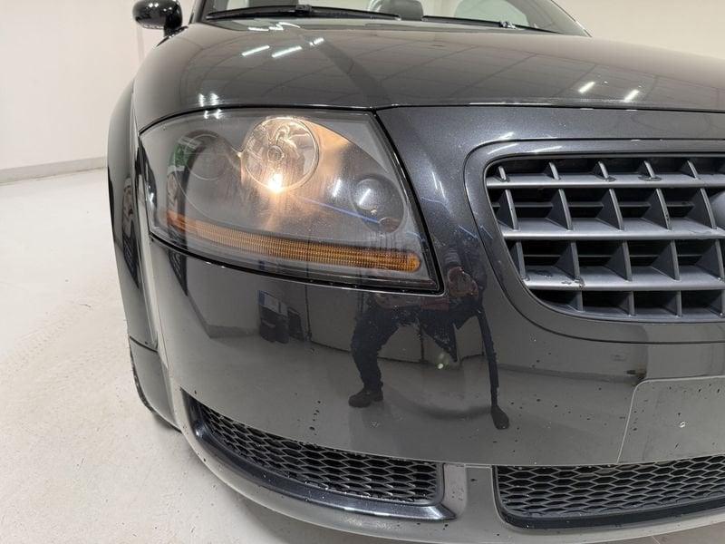 Audi TT TT Roadster 1.8 T 20V 150 CV cat