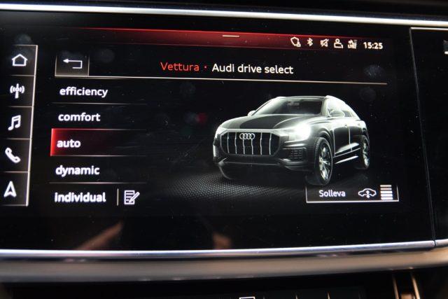 AUDI Q8 55 TFSI quattro tiptronic (Tetto/23"/quadzone)FULL