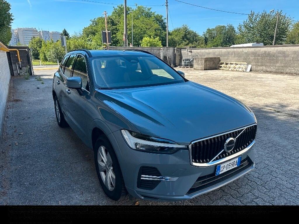 VOLVO XC60 2.0D 197CV B4 (D) AUTOMATIC CORE ( FARI LED - COCKPIT - CRUISE - NAVI - MIRROR - PDC - CERCHI 18 )