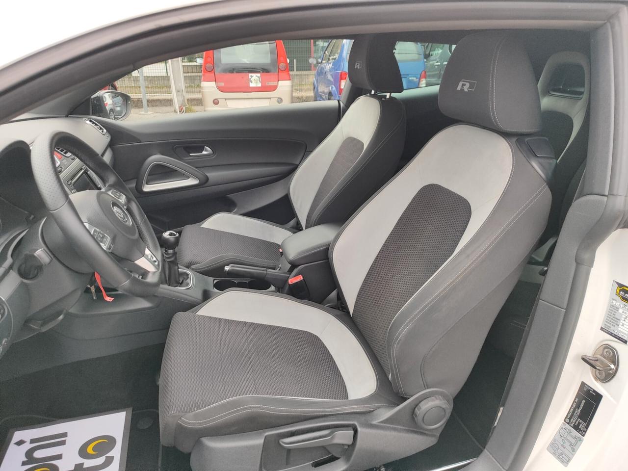 Volkswagen Scirocco 1.4 TSI 160CV R-line