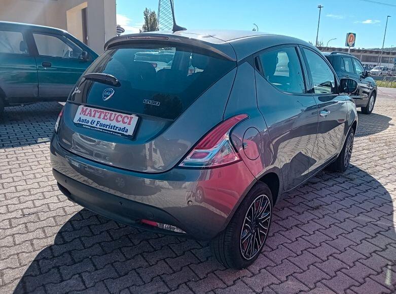 LANCIA YPSILON 1.0 HYBRID 70 CV S&S GOLD