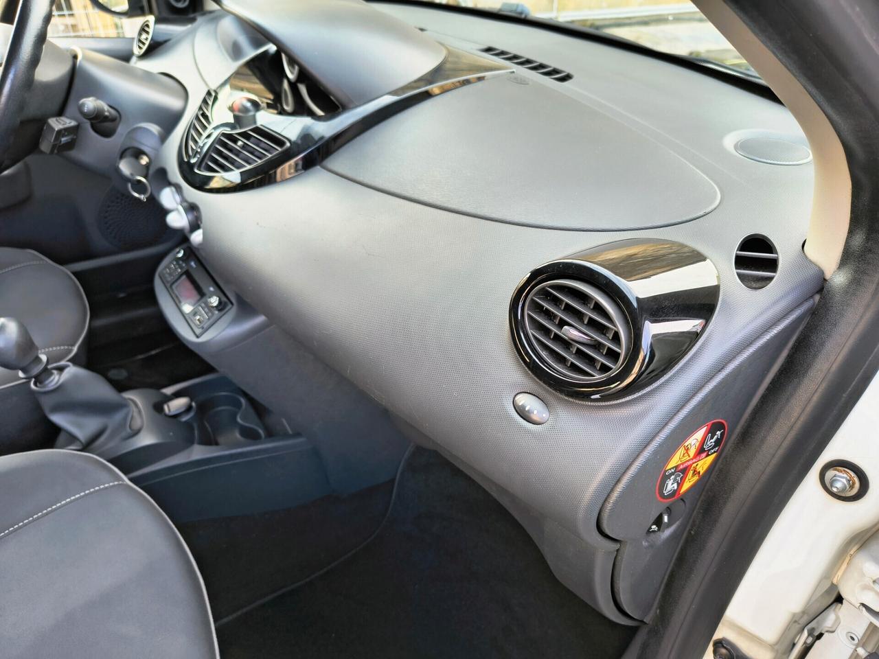 RENAULT TWINGO SOLO 88.000 1.2 BENZINA KM 2014