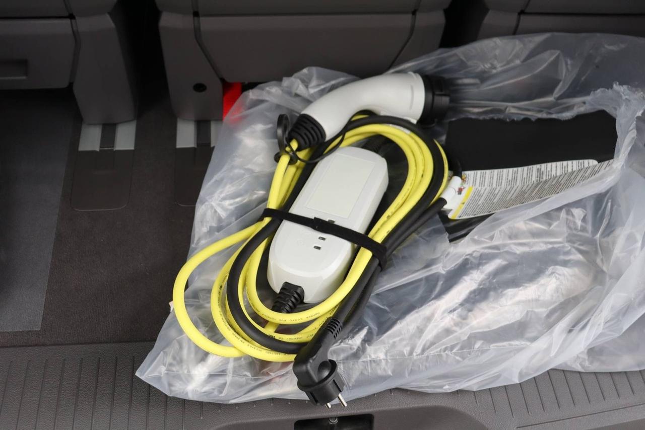 Volkswagen Multivan 1.5 eHYBRID 245CV 4Motion DSG EDITION TETT. PAN. MATRIX MY26