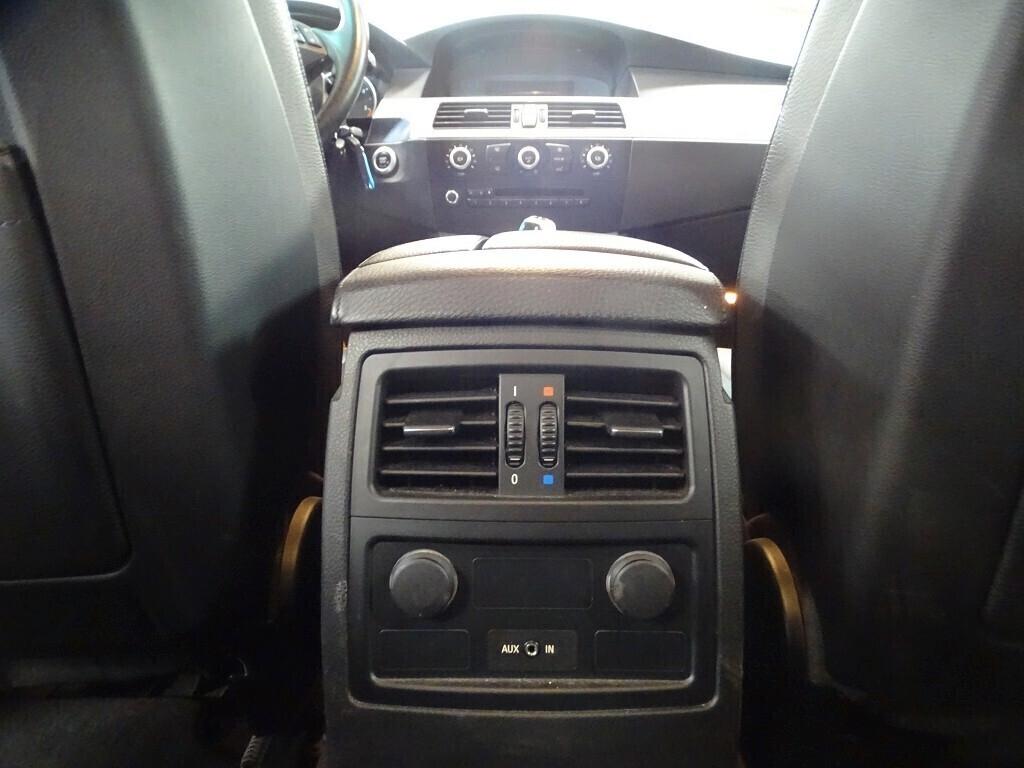 BMW 530d Touring Futura 235 CV