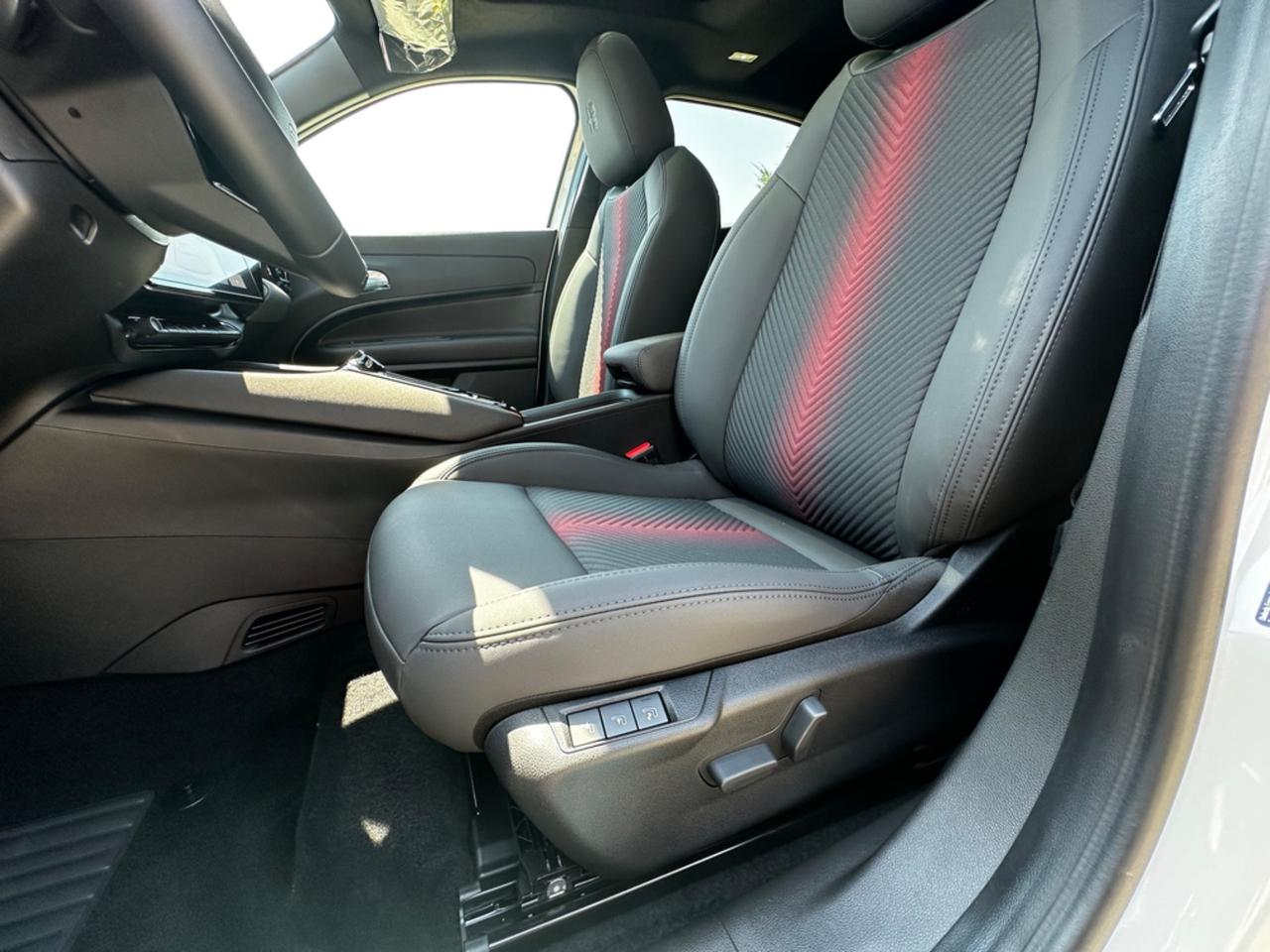 Alfa Romeo Junior 1.2 136 CV Hybrid eDCT6 SPECIALE