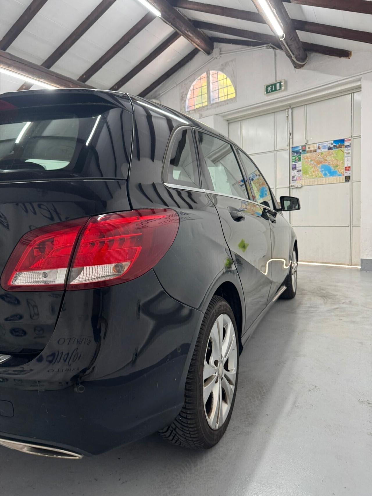 Mercedes-benz B 200 B 200 d Automatic Premium