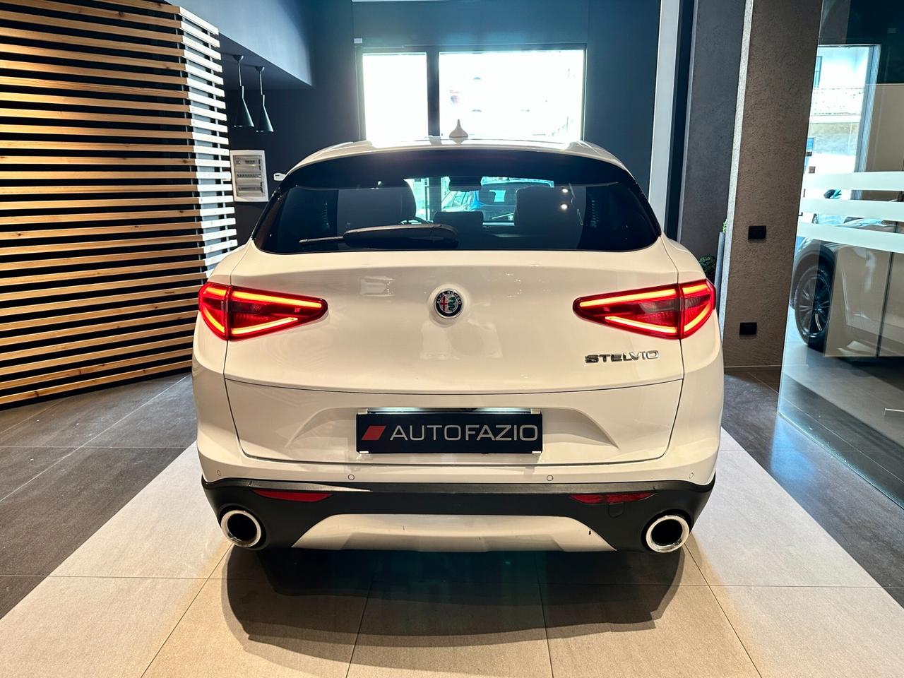 Alfa Romeo Stelvio 2.2 Turbodiesel 180 CV AT8 RWD Executive