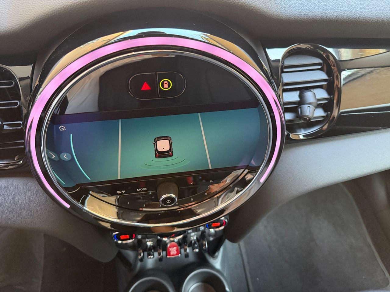 Mini 3 Porte Cooper Essential 1.5 Twin Power Turbo " Cambio Manuale "