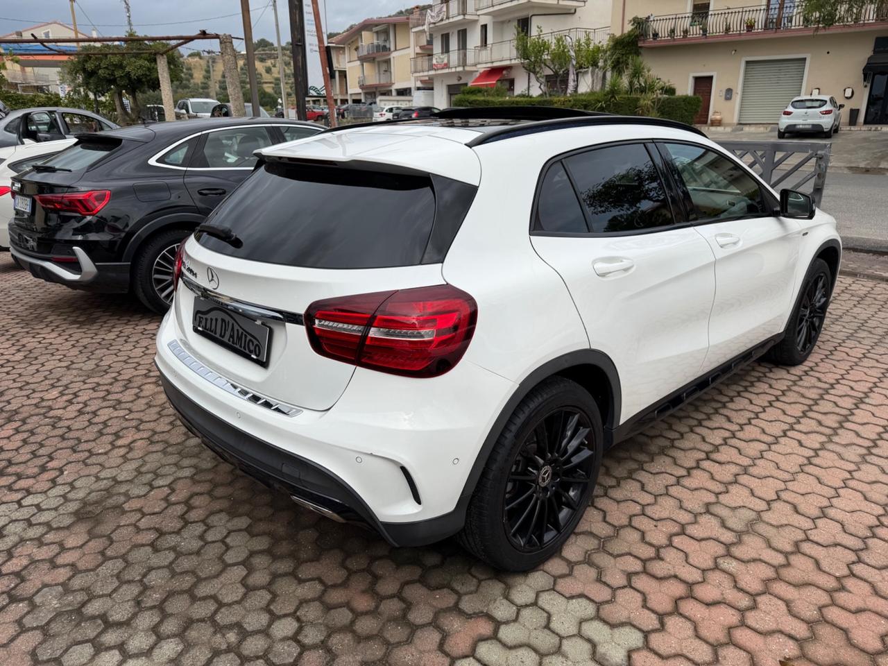 Mercedes-benz GLA 200 d Automatic Premium