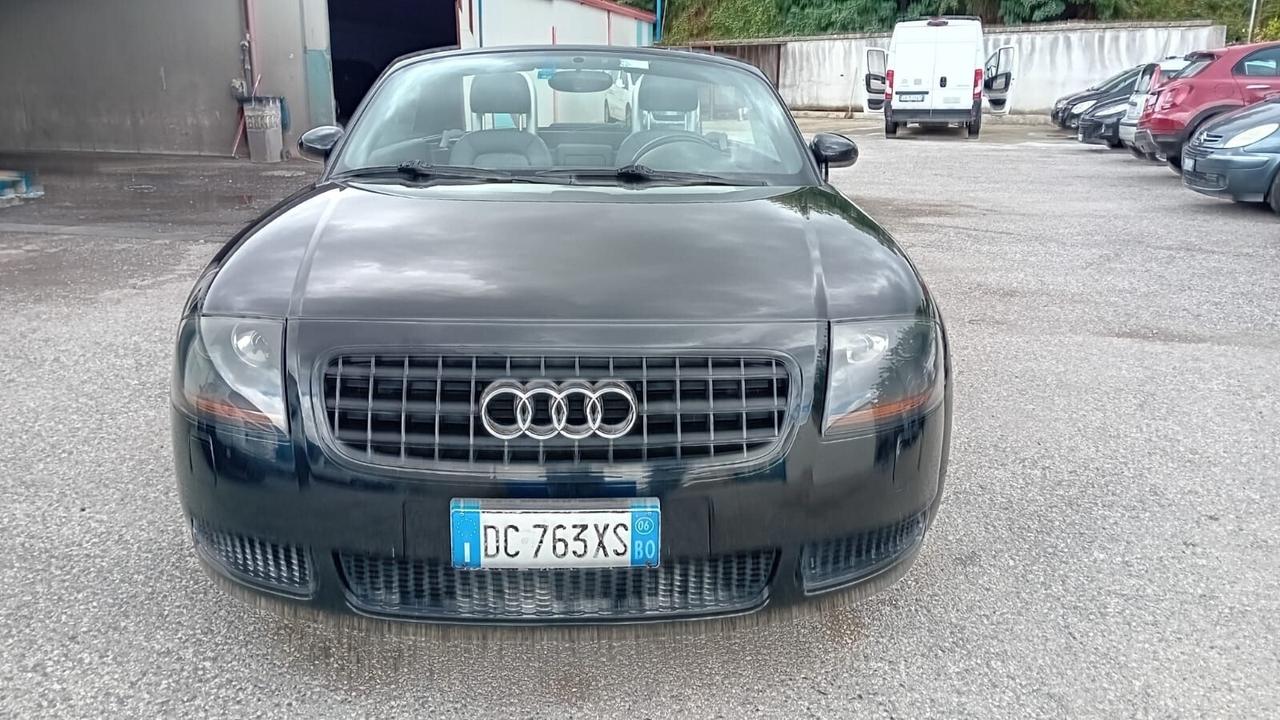 Audi TT-cabrio quattro-1.8 t-190 cv-2006