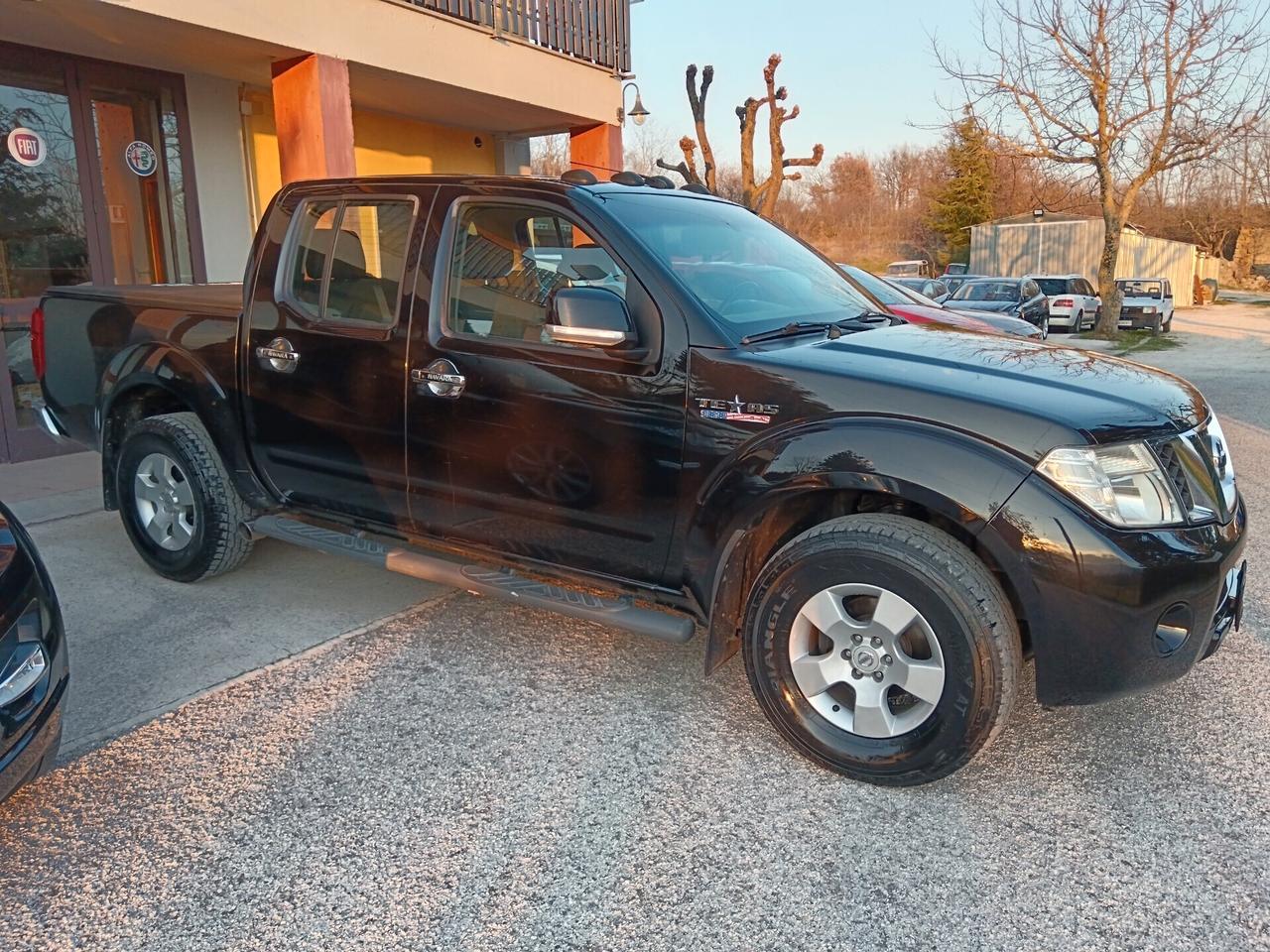 Nissan Navara 2.5 190CV GANCIO RETROCAMERA