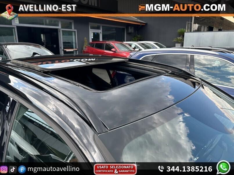 VOLVO XC40 D4 AWD Geartronic R-design - TETTO