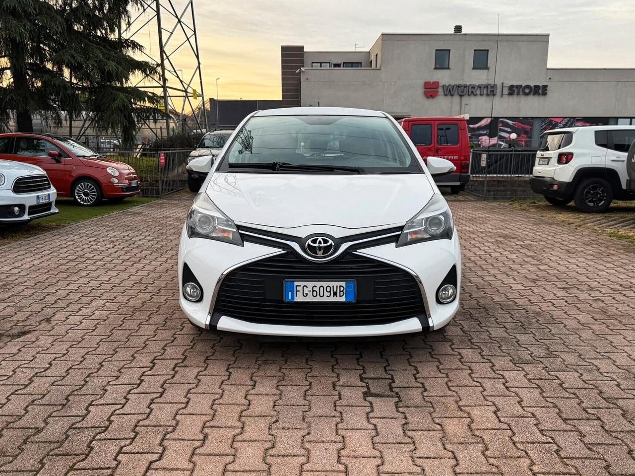 Toyota Yaris 1.0 5 porte Lounge OK NEOPATENTATI