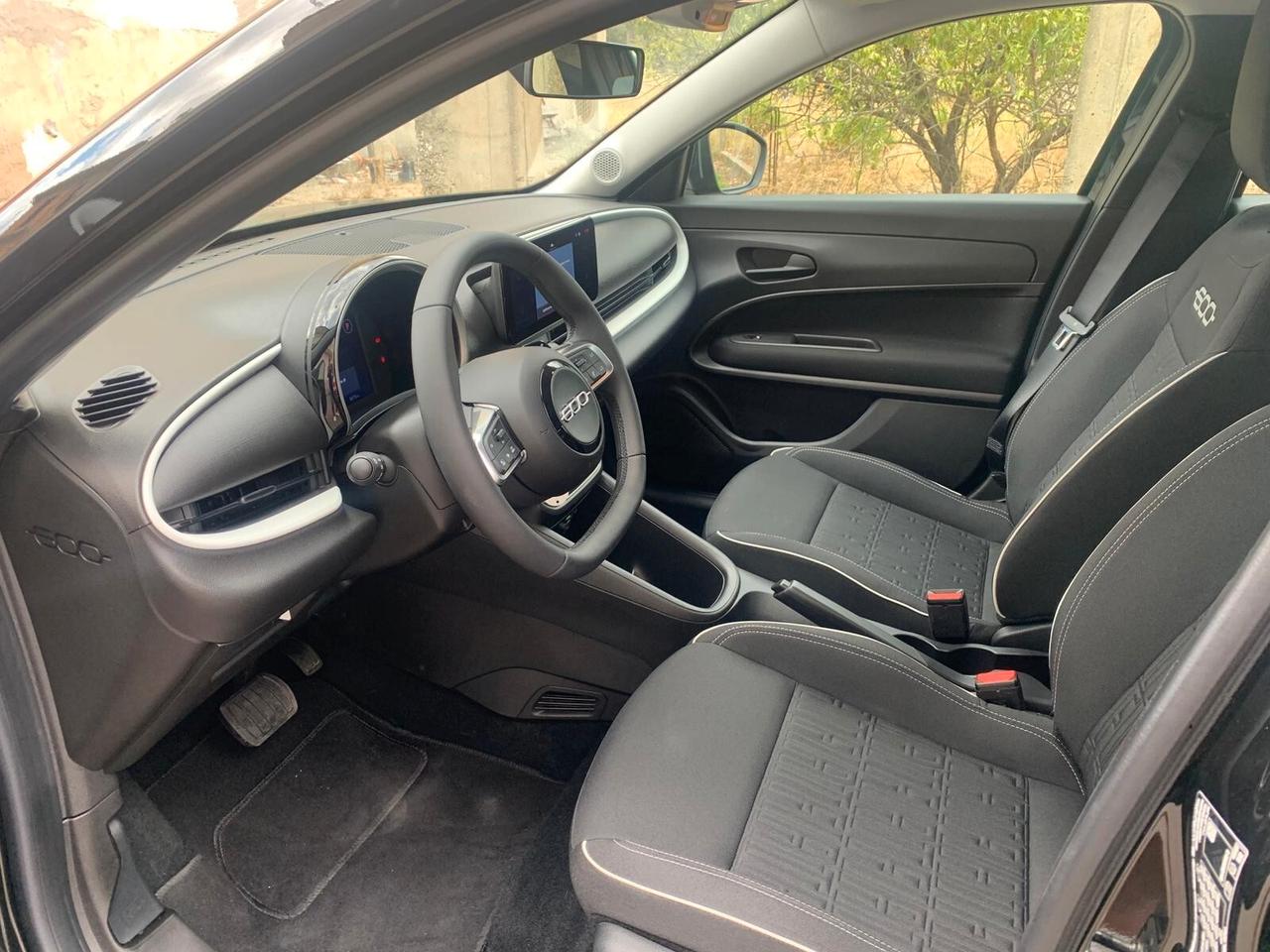 Fiat 600 Hybrid 100 CV DCT MHEV - KM 5.000 - PROMO FINANZIAMENTO