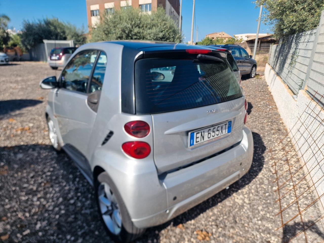 Smart ForTwo 1000 52 kW MHD coupé pure