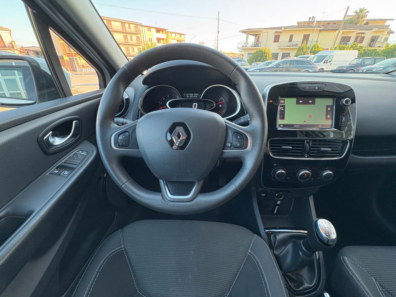 Renault Clio 1.5 dCi 75 CV 5 porte Moschino Intens