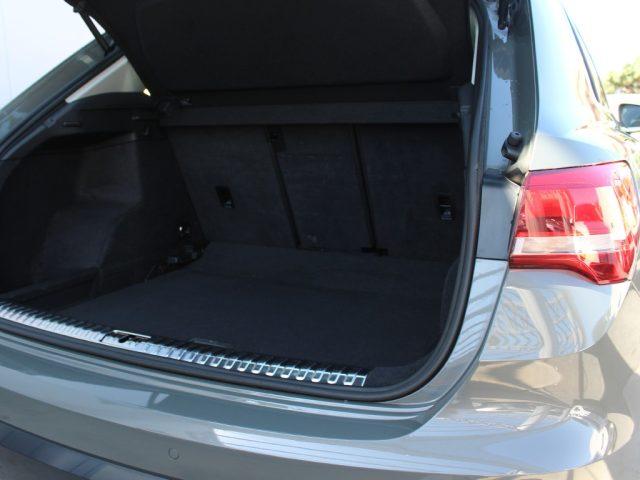 AUDI Q3 35 TDI Business Advanced