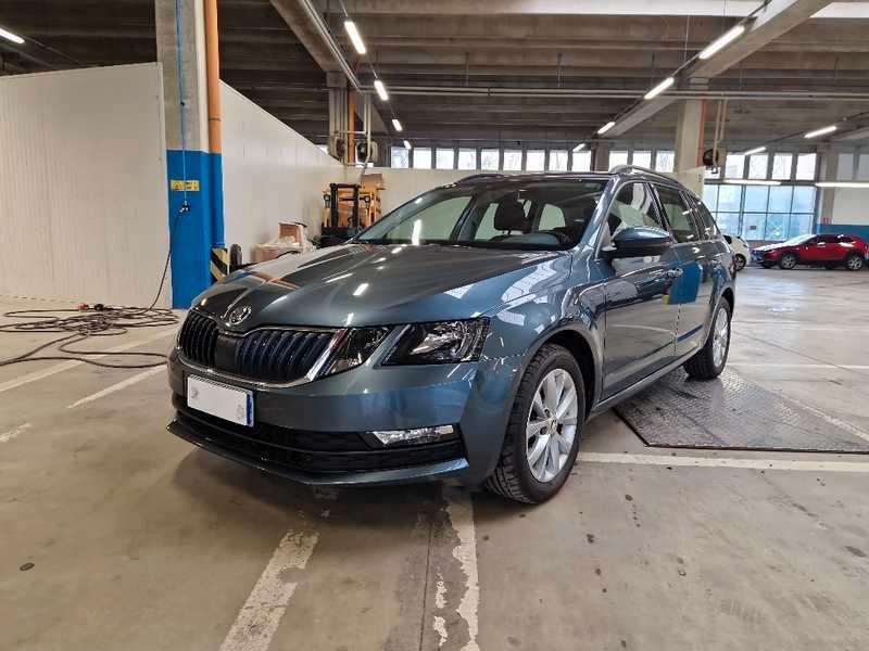 SKODA OCTAVIA WAGON 2.0 TDI EXECUTIVE DSG