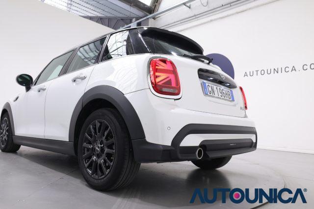 MINI Cooper 1.5 COOPER CAMDEN 5PORTE AUTOMATICA TETTO PANORAMA