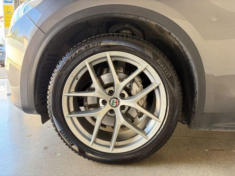 Alfa Romeo Stelvio 2.0 Turbo Benzina 280CV AT8 Q4 Executive