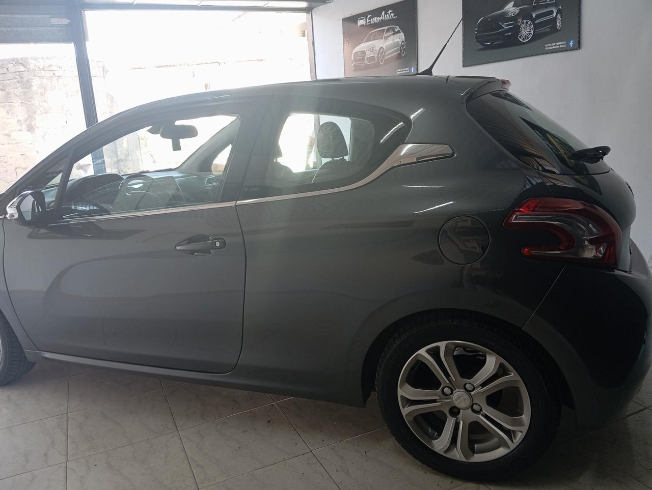 Peugeot 208 1.2 Benz/ GPL 2013 CON GARANZIA